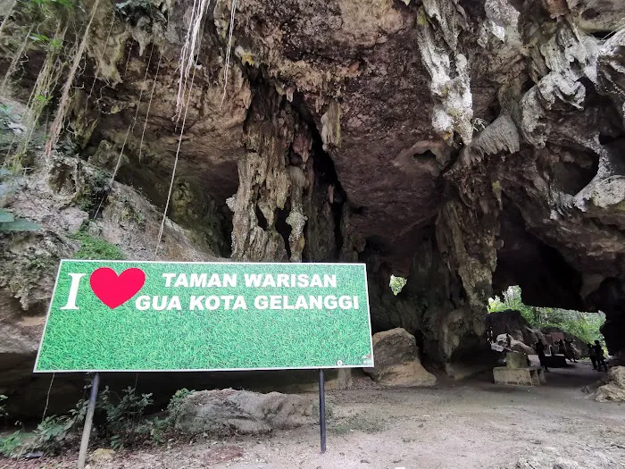 Gua Kota Gelanggi Picture 5