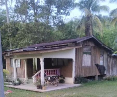 Surau Kampung Sungai Terlang Batu 35 Batu Balai