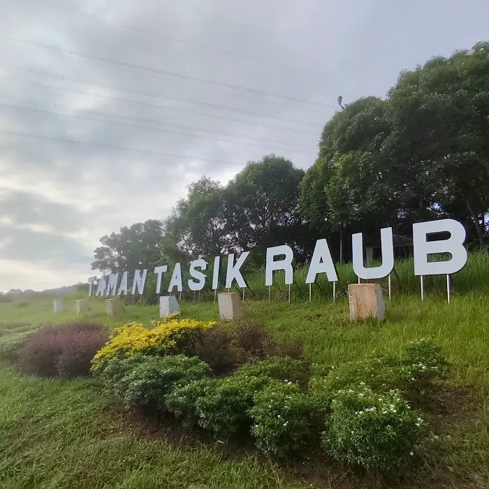 Taman Tasik Raub Picture 3