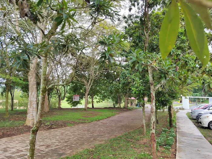 Taman Tasik Raub Picture 2