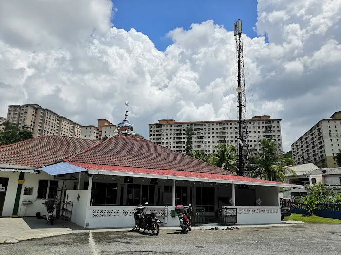 Surau At-taqwa Taman Usaha Jaya Picture 4