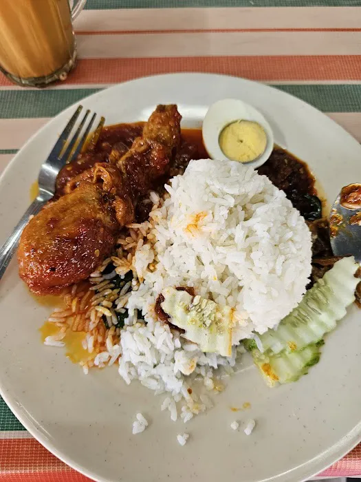 Nufays Seafood Ala Thai Picture 1
