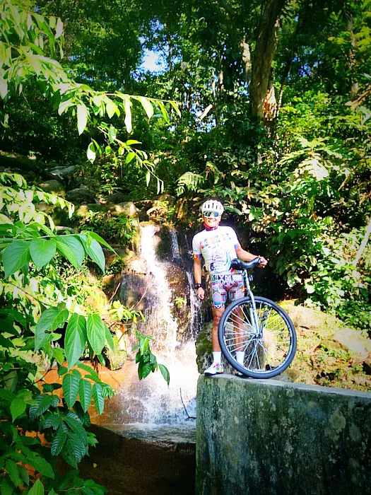 Taman Melawati Waterfall Picture 7