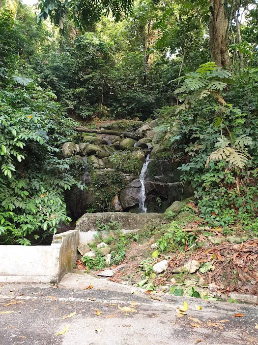 Taman Melawati Waterfall Picture 8