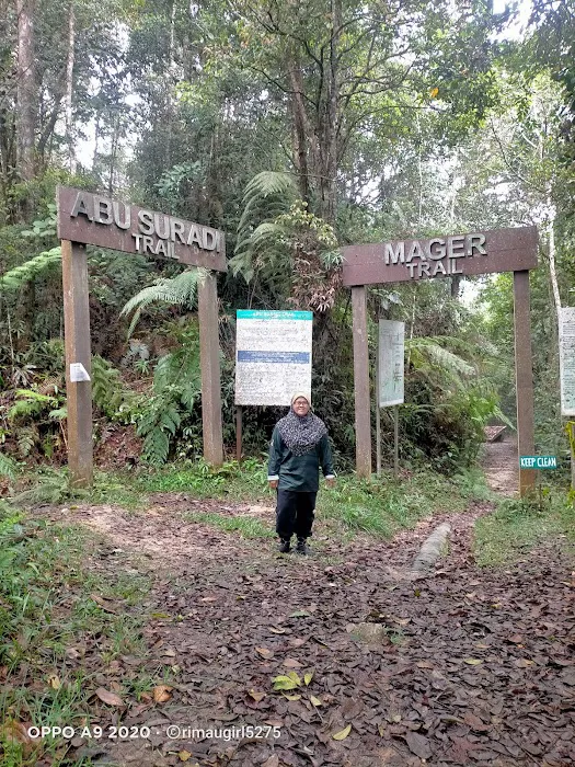 Mager & Abu Suradi trail start point Picture 1