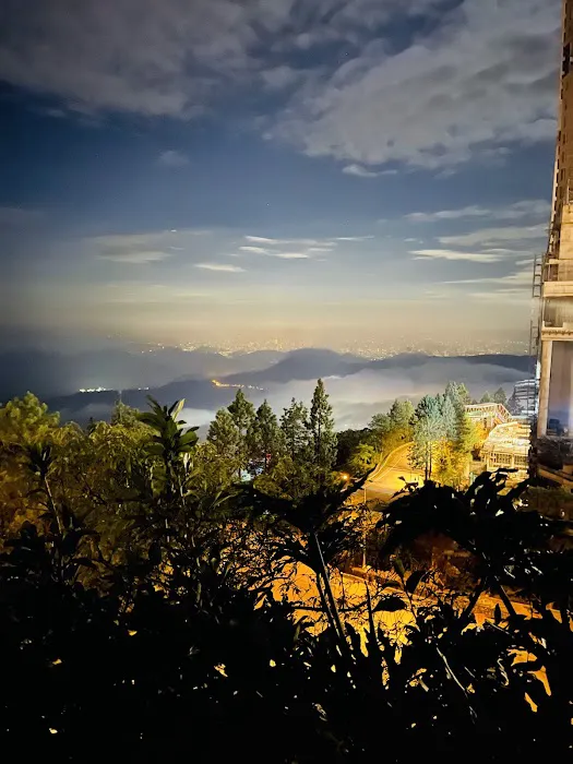 Batu Berayun Cradle Rock Genting highland Picture 1