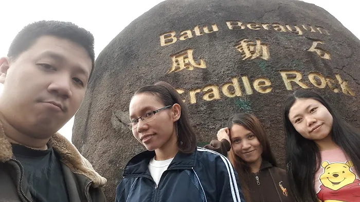 Batu Berayun Cradle Rock Genting highland Picture 6
