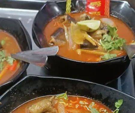 Nania Tomyam