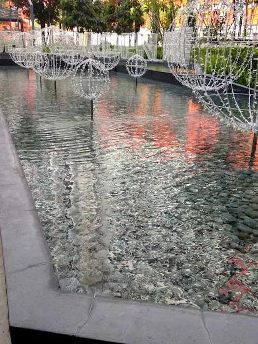Sunway Velocity Mall Park Picture 7