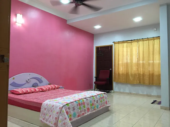 D’Putra Homestay Picture 9