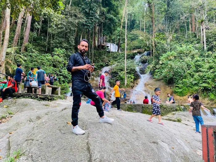 Hidden waterfall Picture 1