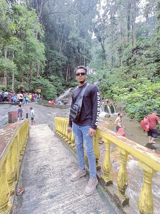 Hidden waterfall Picture 9