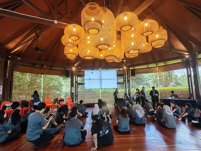 PAVILION HALL Picture 5