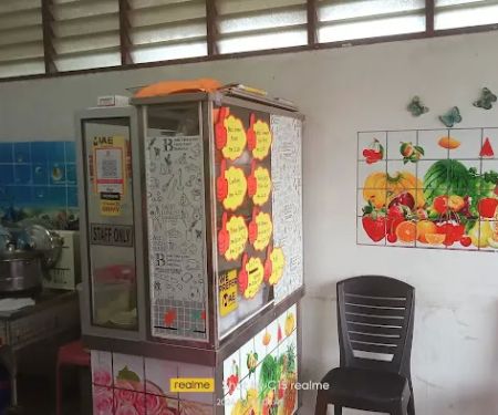 Kedai Makan Shahran Depan Padang