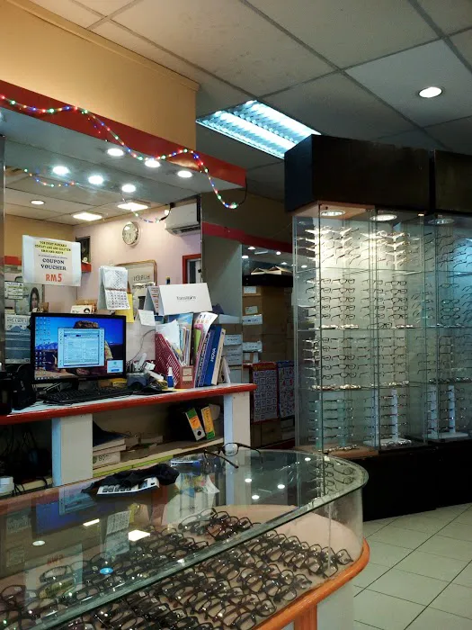 My i Optometrist Picture 6