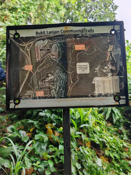 Bukit Lanjan Trailhead Picture 1