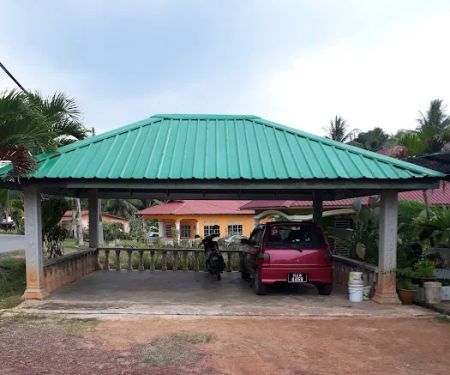 Mian Shad Enterprise , Kedai Perabut