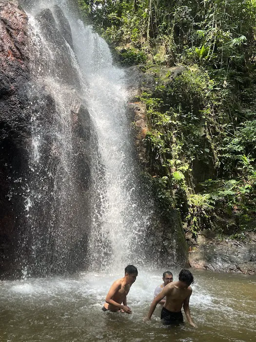 Sungai Pisang Waterfall Trailhead Picture 4