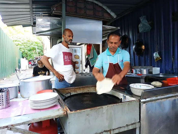 Angkringan Mamak Roti Canai, Mi dan Nasi Goreng Picture 1