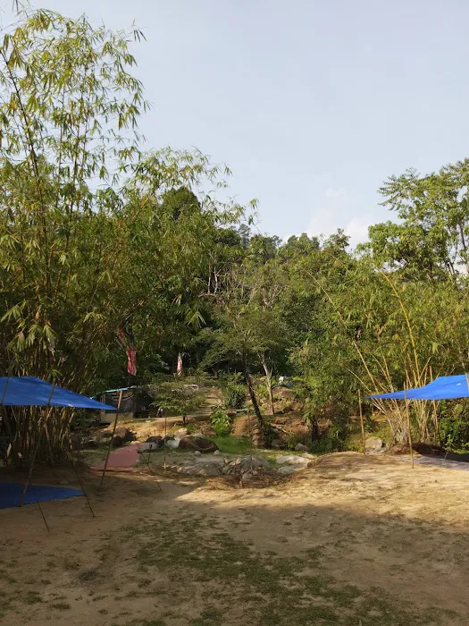 D'Kasai Riverside (monkey rock) Picture 6