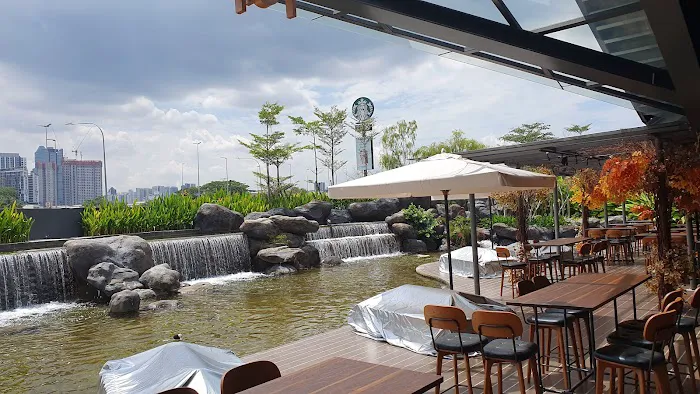 TAP ROOM KL Picture 2