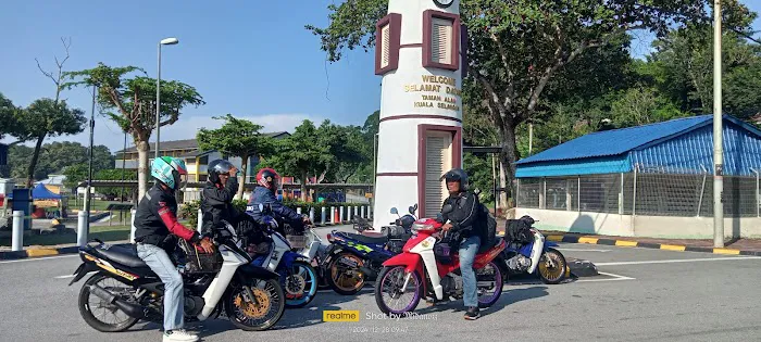 Menara jam Kuala Selangor watch tower Picture 2