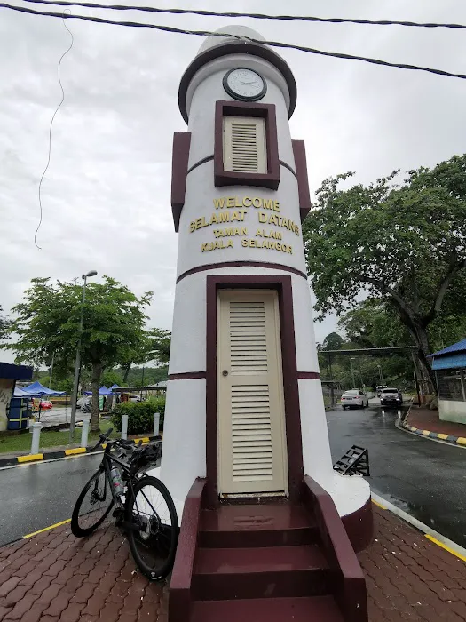 Menara jam Kuala Selangor watch tower Picture 3