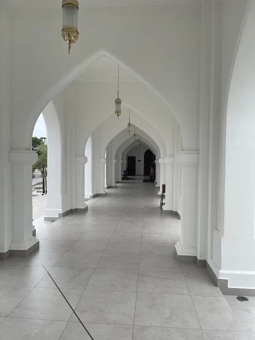 King Lumu Mosque (Royal Mosque) Picture 2