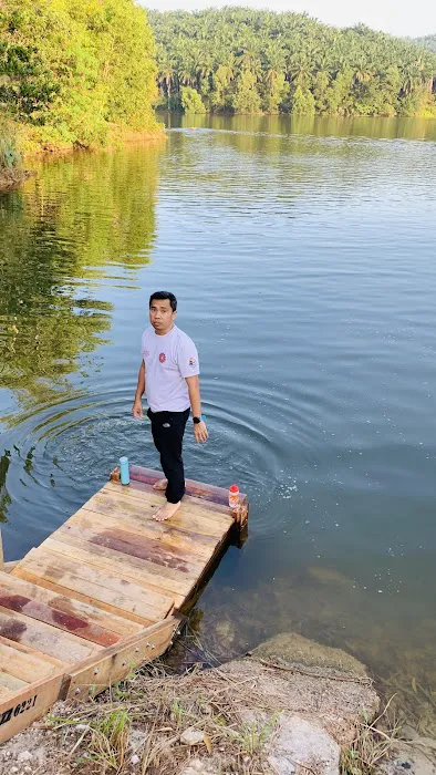 Tri-Jelah Lake Picture 6