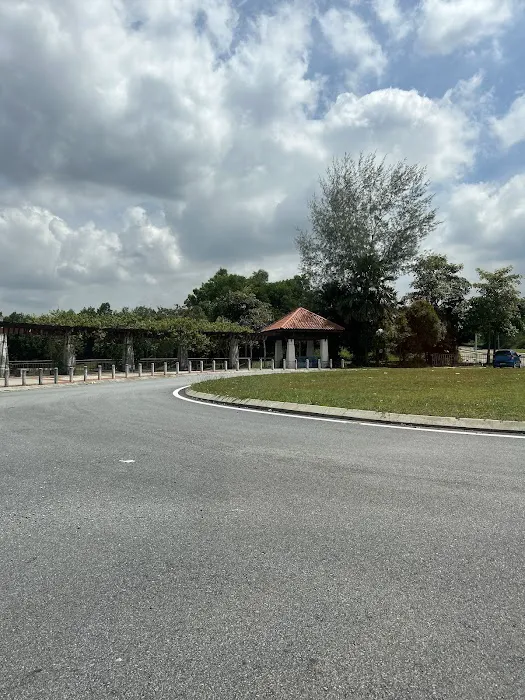 Seri Hijau Damai Roundabout Picture 5