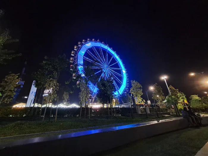 Eye of Gardens Picture 4