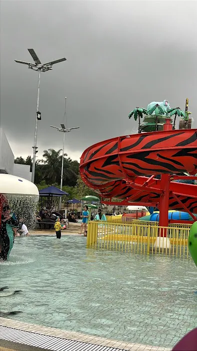 Big Bucket Splash, FunPark Picture 4