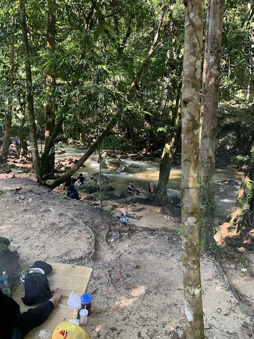 Ulu Yam Waterfall Picture 7