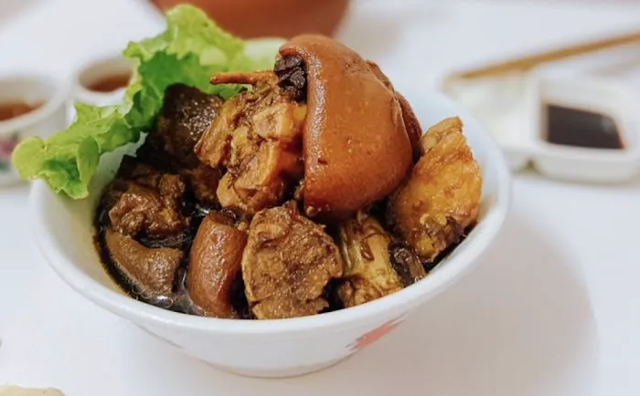 洪记炖汤 Hoong Kee Soup & Clay Pot Chicken Rice Picture 8