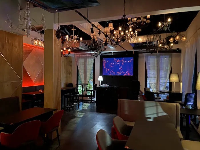 Parlour Bar Picture 3