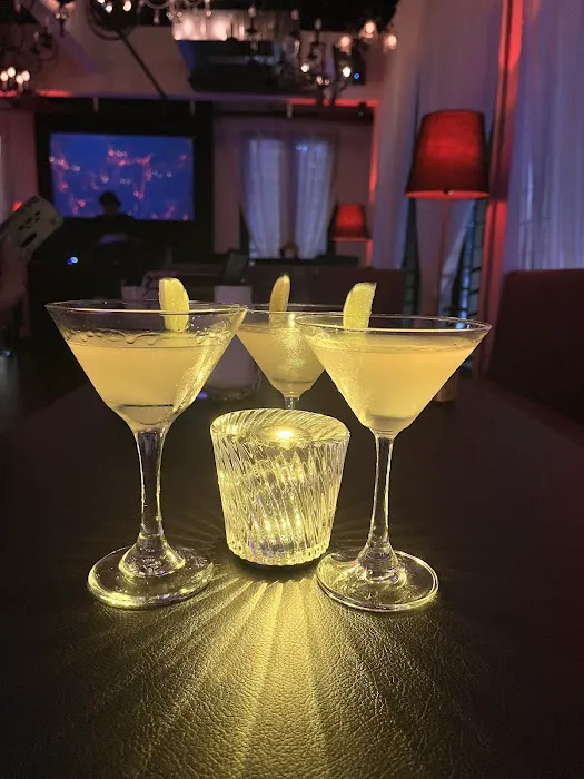 Parlour Bar Picture 4