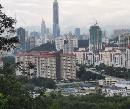 Lookout Point Facing Kuchai Lama