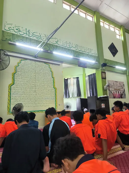 Surau Kolej Vokasional Gombak Picture 1