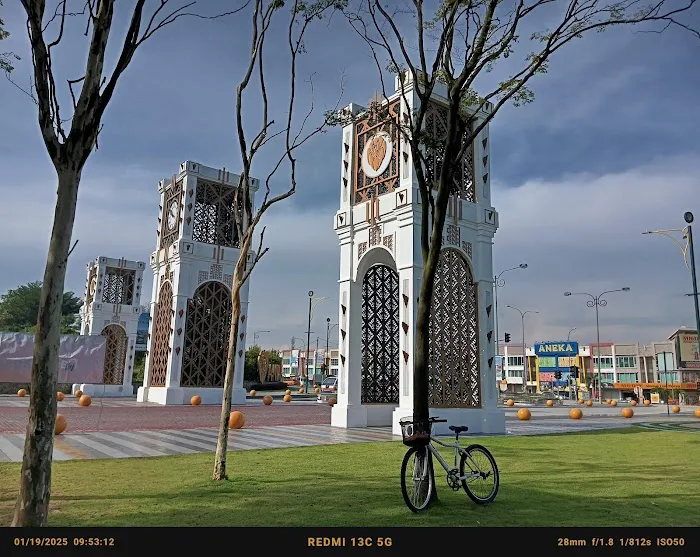 Antara Gapi Gate & Clock Tower Picture 2