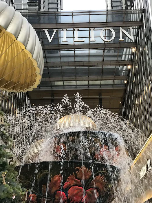 Pavilion Crystal Fountain Picture 4