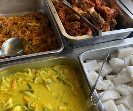 Warung Sri Menanti