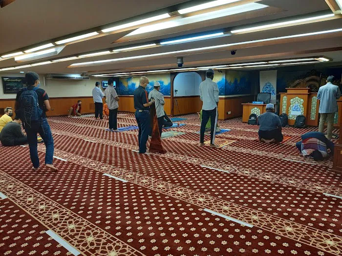 Surau Jumaat : Surau Wakaf Ahmad Dawjee Dadabhoy (Surau Jumaat Bank Islam) Picture 7