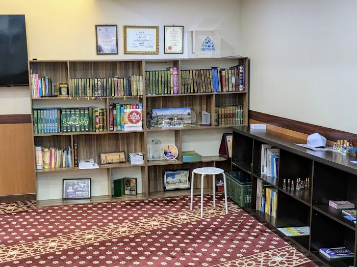 Surau Jumaat : Surau Wakaf Ahmad Dawjee Dadabhoy (Surau Jumaat Bank Islam) Picture 8