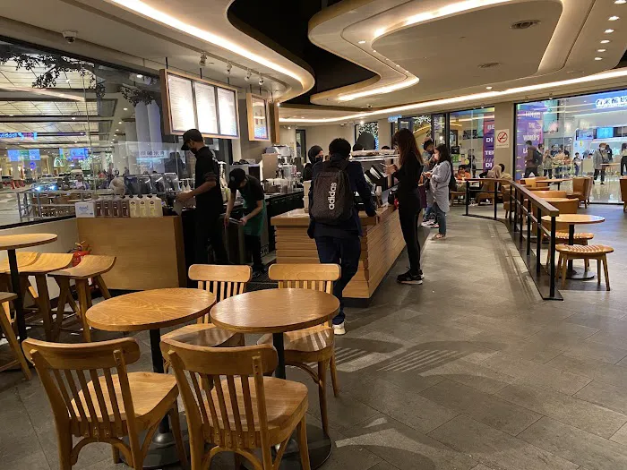 First World Plaza Picture 3