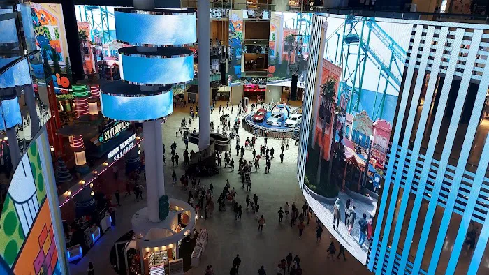 First World Plaza Picture 10