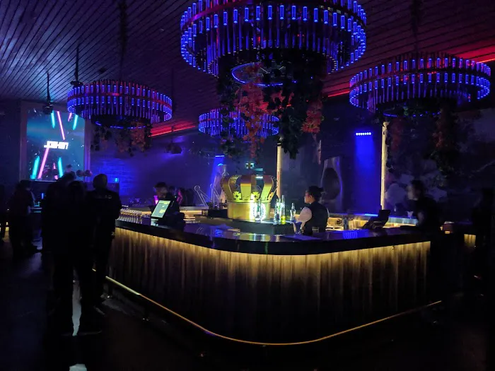 RedTail Genting by Zouk Picture 9