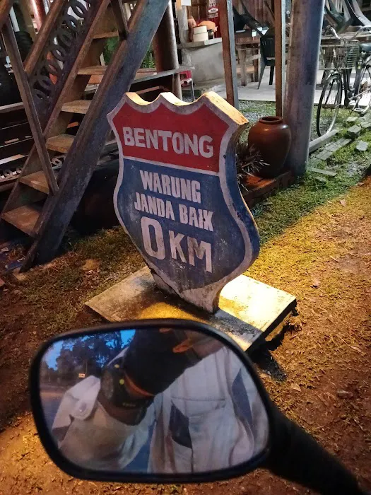 0KM WARUNG JANDA BAIK Picture 3