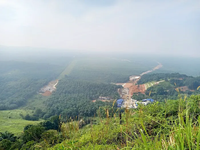 Bukit Cherakah 1st Peak Picture 6