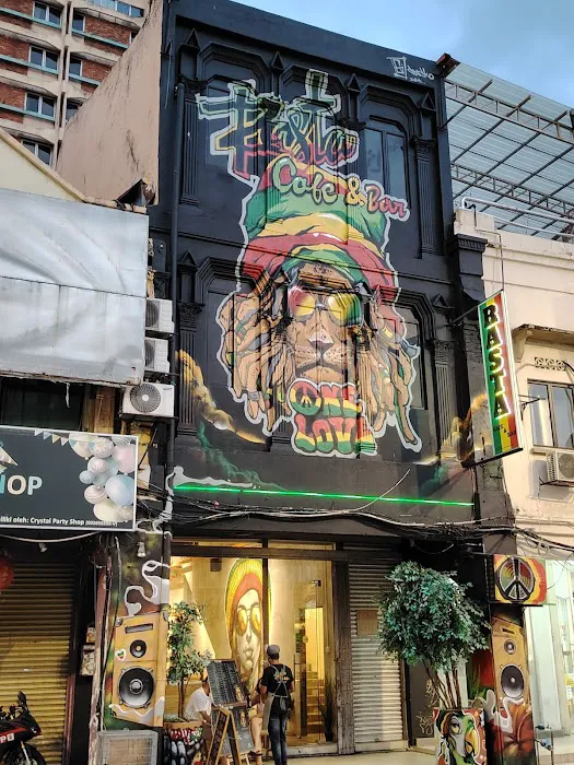 Rasta Cafe and Bar Picture 3
