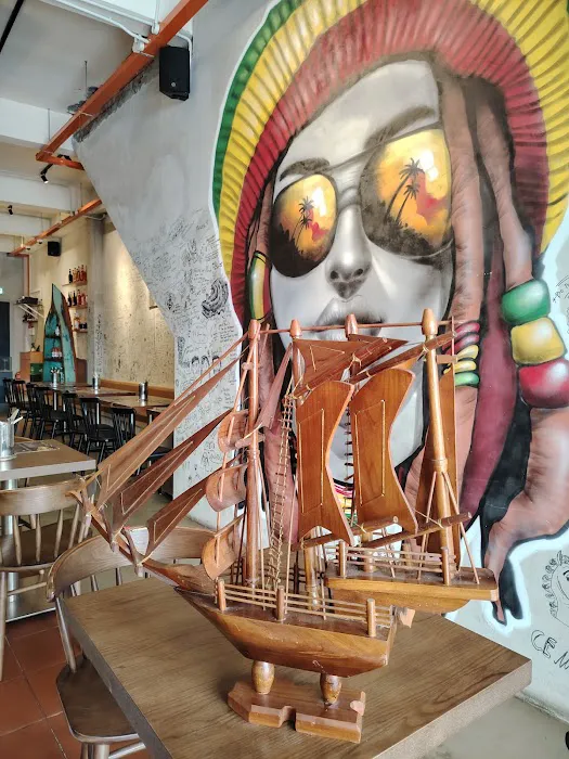 Rasta Cafe and Bar Picture 4